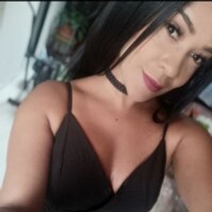 Cam Girl Naomi-white