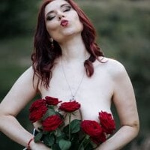 KarolineCherr profile pic from Stripchat