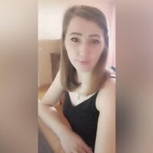 livesex.fan MollyLaFlirt livesex profile in blowjob cams