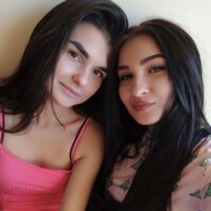 pornos.live CuteKitties livesex profile in brunette cams