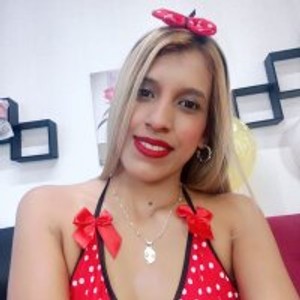 stripchat estrellagirls Live Webcam Featured On rudecam.live