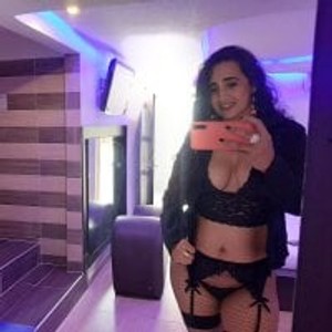 Lucynaugthyy webcam profile - Colombian