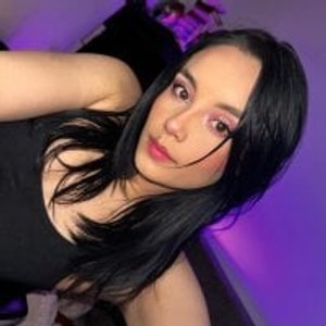 salome_polaniiee webcam profile