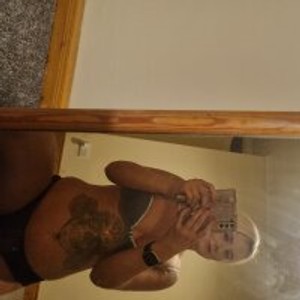 livesexr.com naughtybutnic12 livesex profile in bigass cams