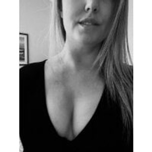 onaircams.com SummerKox livesex profile in bigtits cams