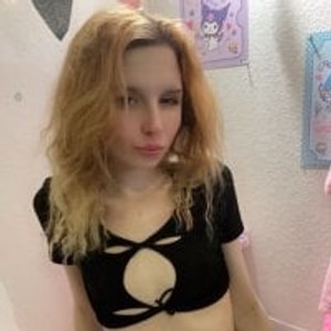girlsupnorth.com Spicybunnyy livesex profile in bunny cams