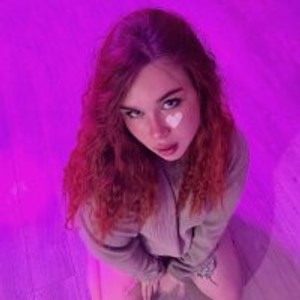 Cam Girl Mia_Redwood