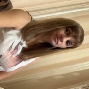 webcam-sexe.net LadyMona00 livesex profile in mature cams