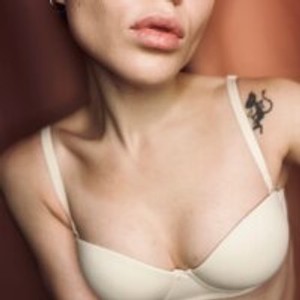 Cam Girl monetka_