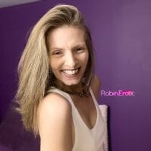 RobinEroticXO webcam profile