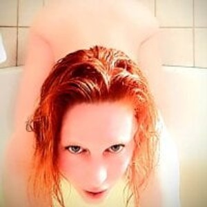 pornos.live PrincessSexMuse livesex profile in office cams